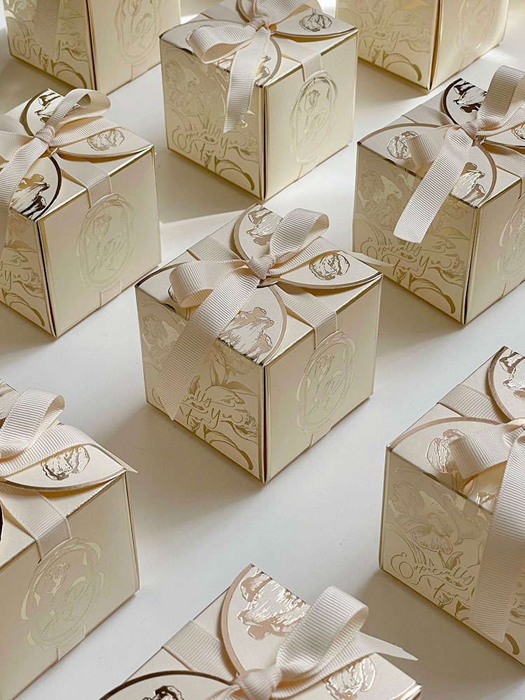 Vierkante papieren geschenkdoz - Event Party Box recensie en prijs